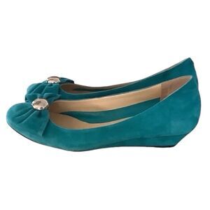 BUTTER Suede Shoes .5” Wedge Heel 8.5